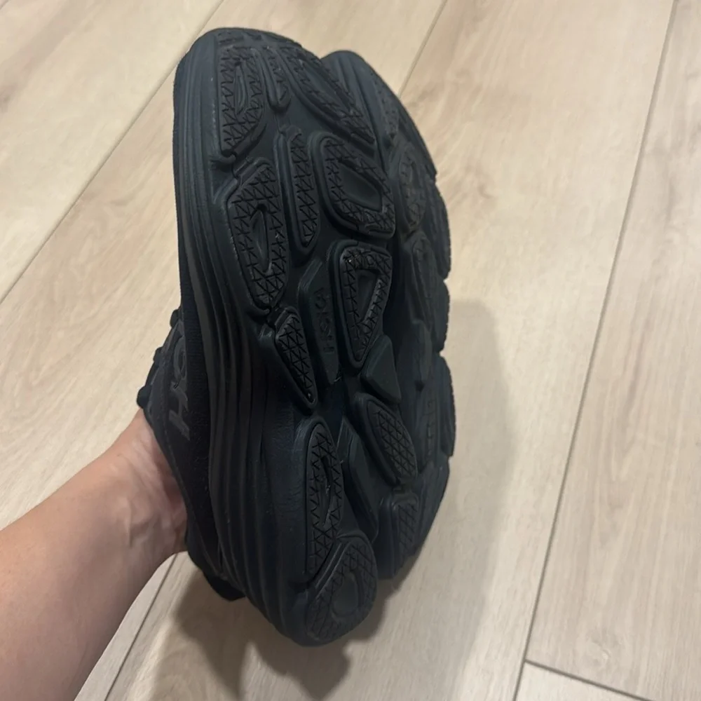 Hoka All Black Shoes! Bondi 8 - Picture 2 of 5